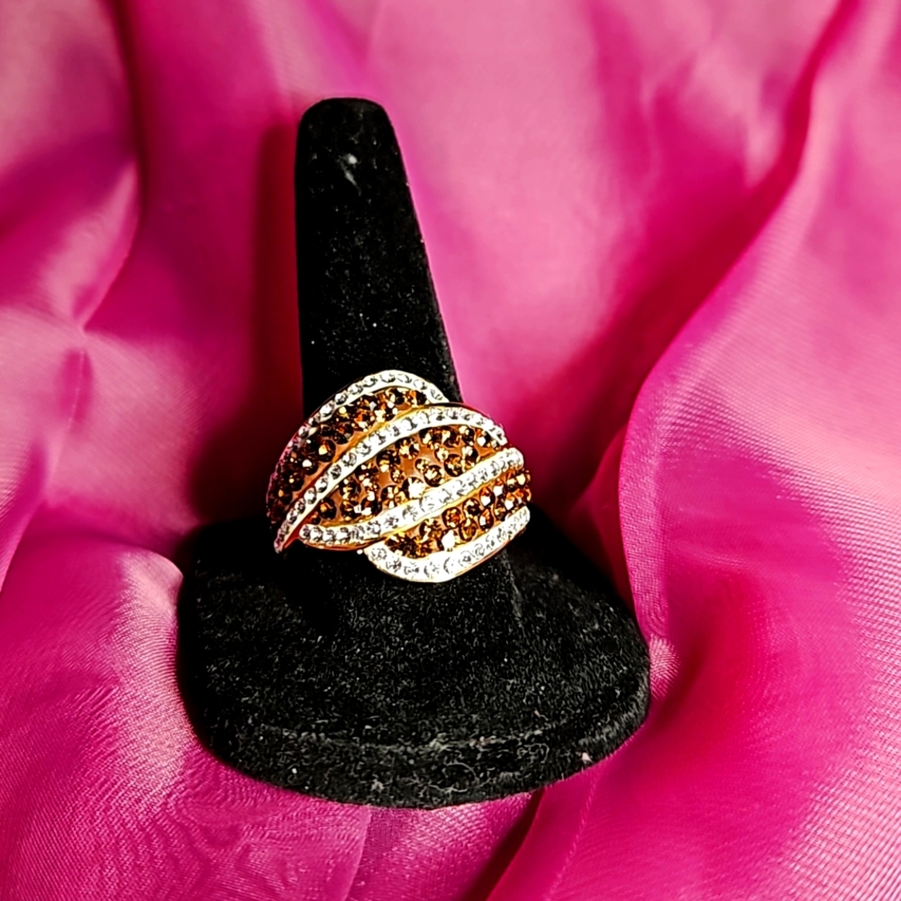 Chocolate and Clear crystal gemstone cocktail ring